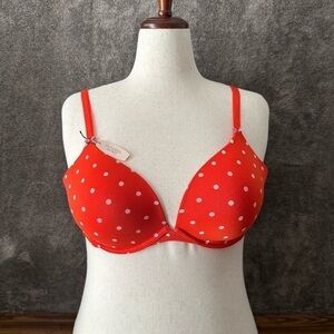 Victorias Secret NEW  WITH TAG Bra SIZE 38D